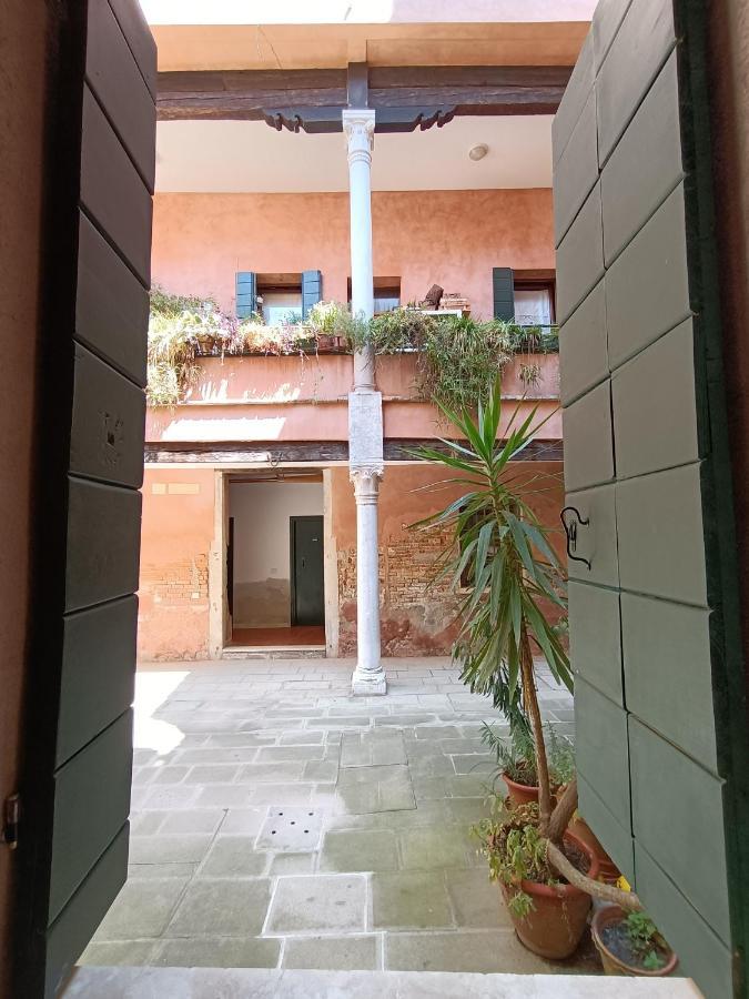 Casanova Venezia - Rialto Artistic Apartment Buitenkant foto